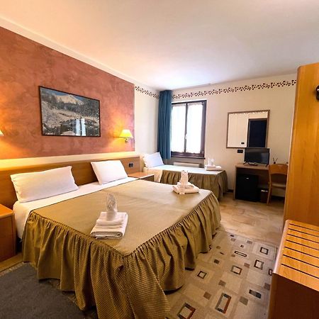 Hotel スーザ エクステリア 写真