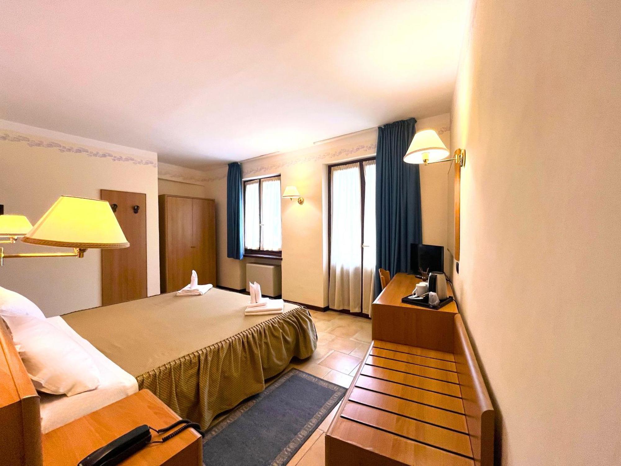 Hotel スーザ エクステリア 写真